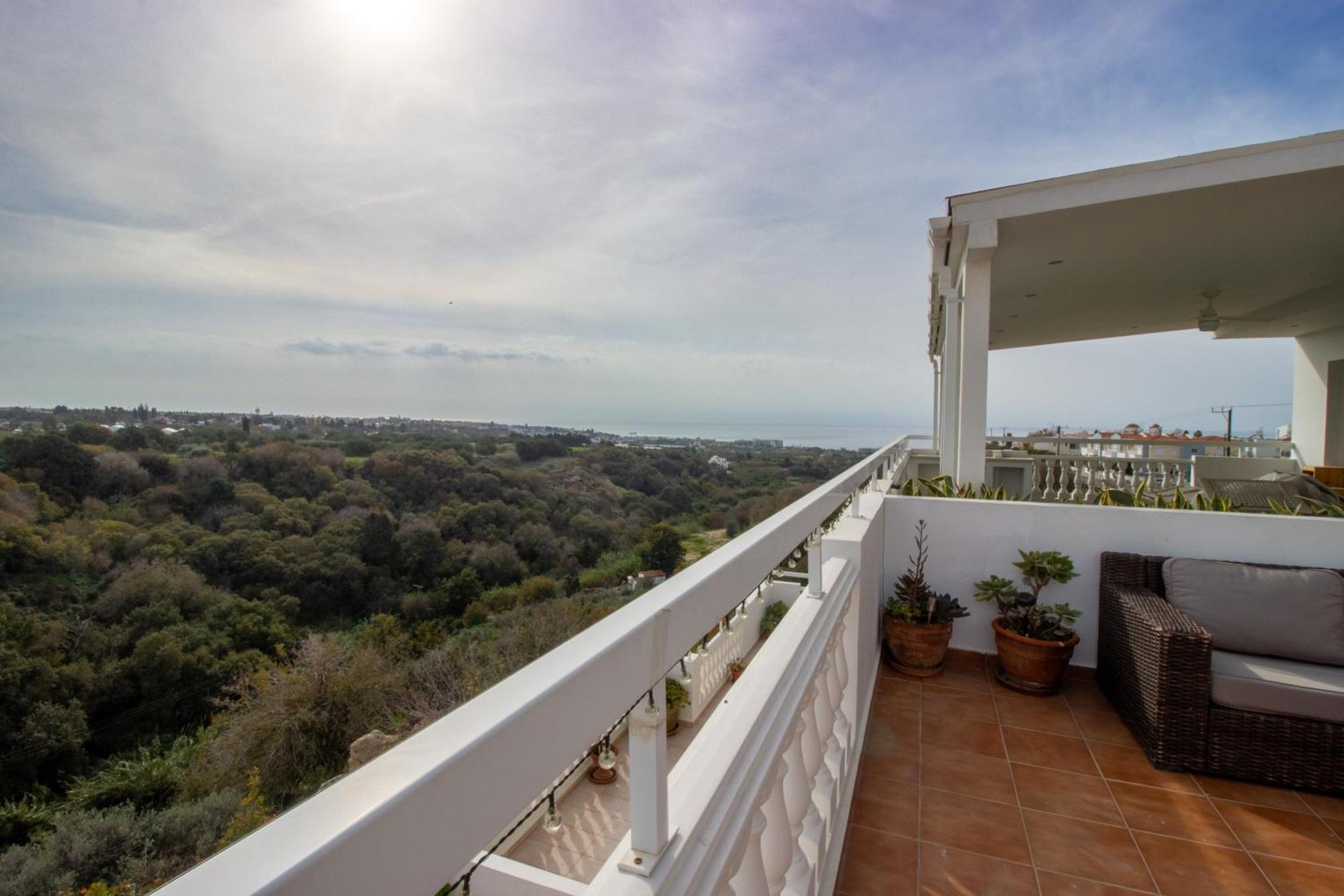 Golden Sunset Apartment Kissonerga Exterior photo