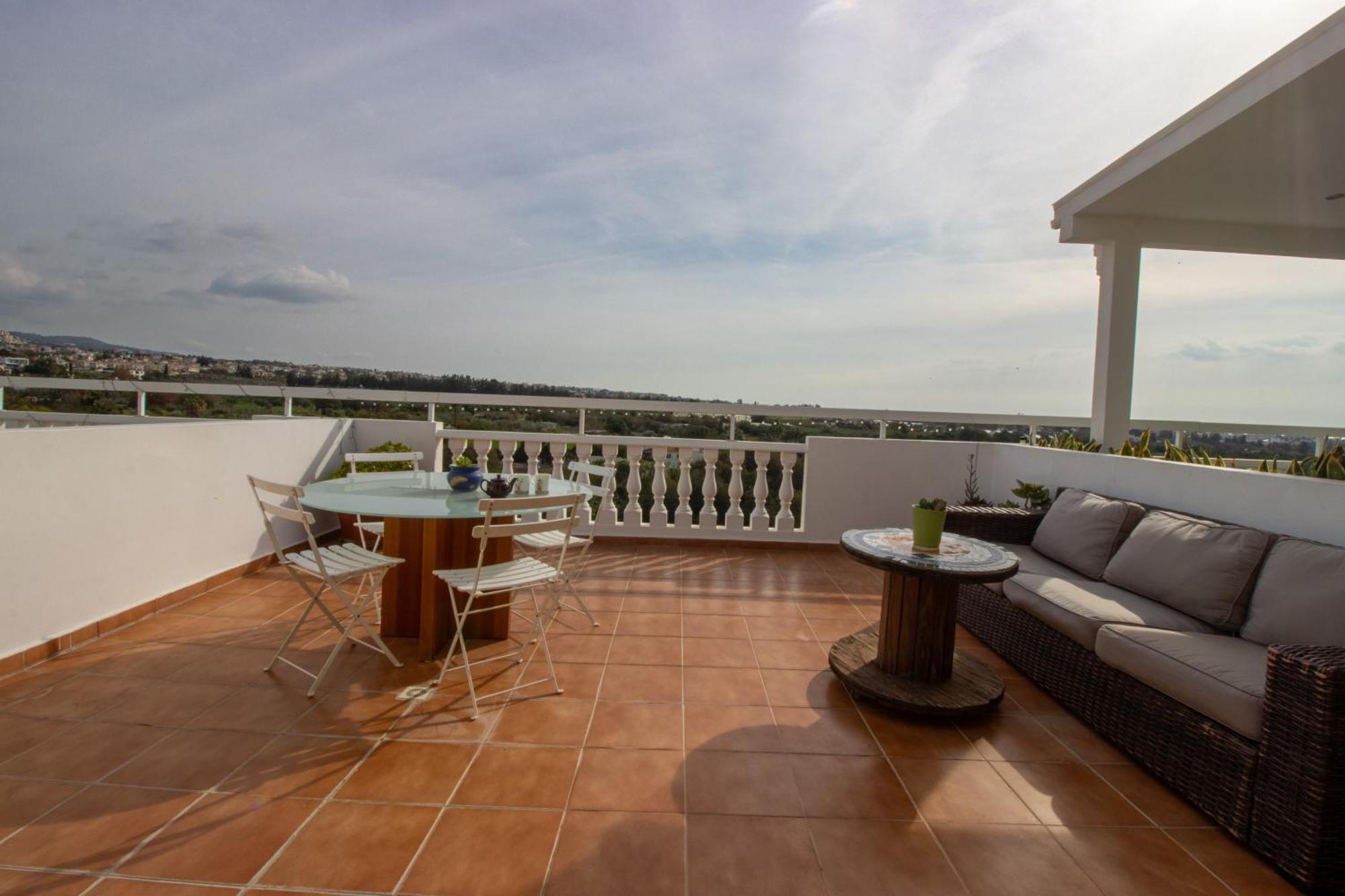 Golden Sunset Apartment Kissonerga Exterior photo